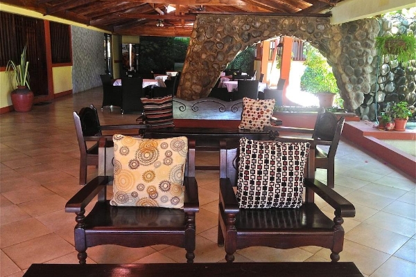 Las Espuelas Hotel
